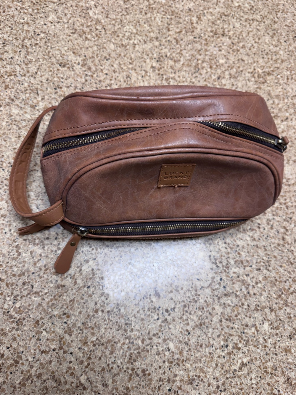 Lucky Brand Leather Brown Men’s Travel Dopp Kit